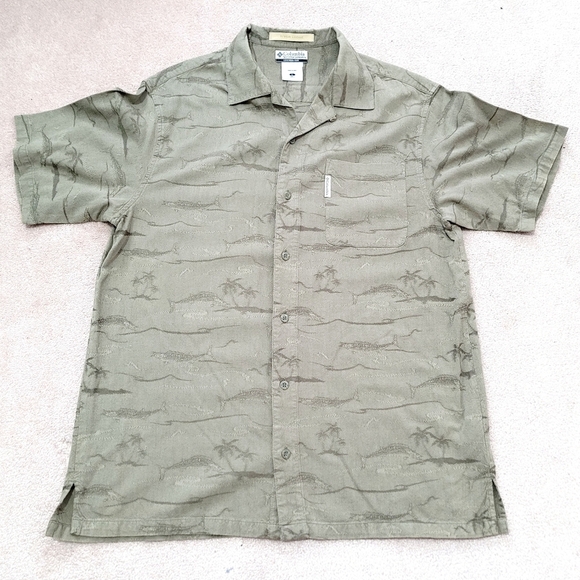 Columbia River Lodge Fish Print Button Down Short Sleeve Shirt Men's Size Large - Picture 1 of 8